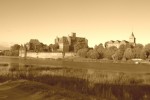 Zamek w całej okazałości (sepia)...