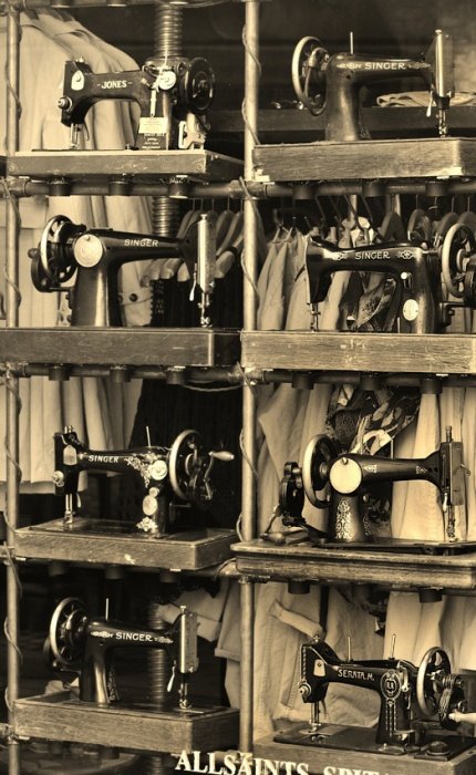 ALLSAINTS SPITALFIELDS