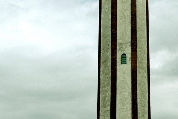 wieża radości wieża samotności