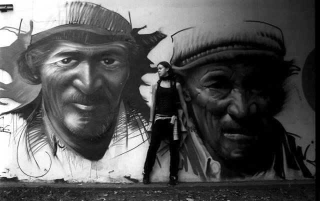 na tle dwóch twarzy...