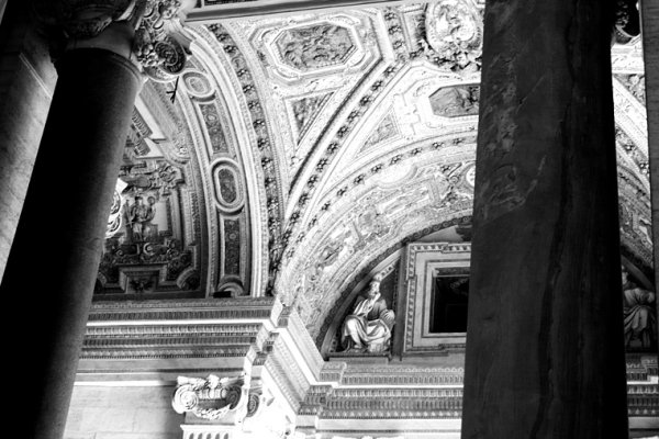 Watykan (Wnętrze Bazyliki)