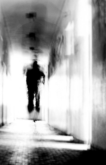 "Sprzedaj mi swoją duszę..inny się kupiec nie trafi..Innego diabła już nie ma..."