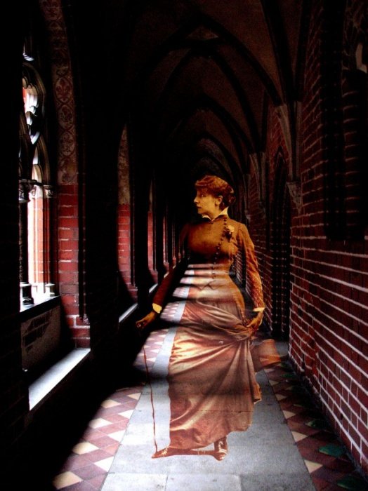 Duchy Zamku przyłapane...