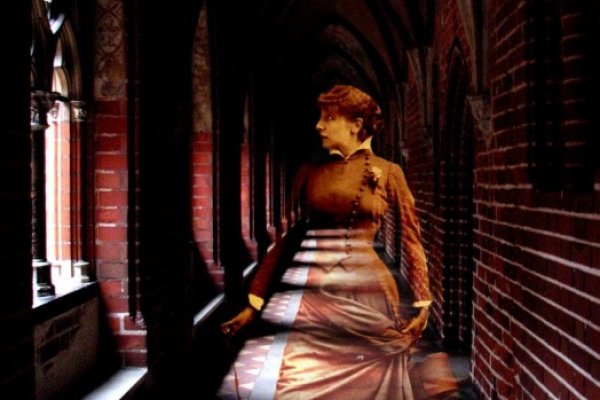 Duchy Zamku przyłapane...