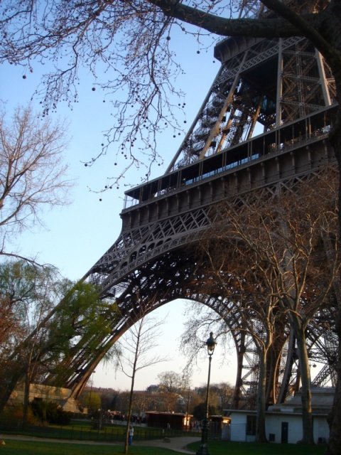 Wieża Eiffla.