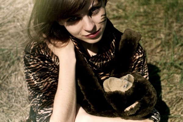 Tygrysica z małpką:)